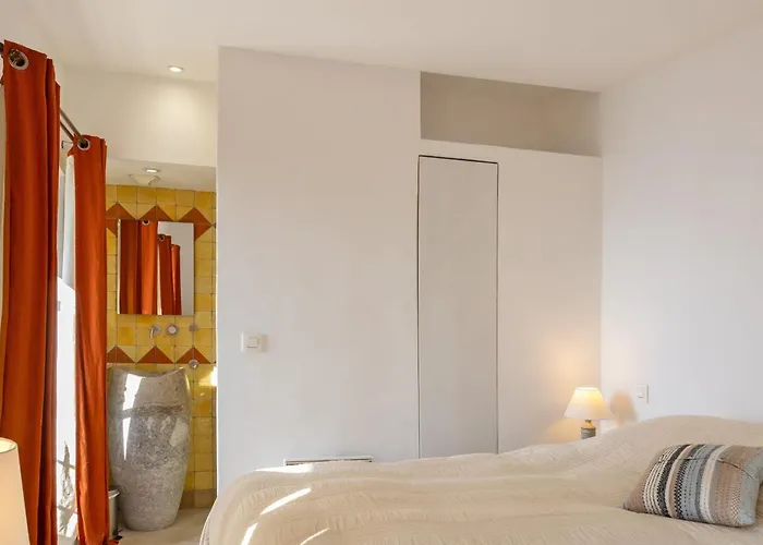 Maison De Pecheur Dans Le Cap Corse Erbalunga (Corsica)